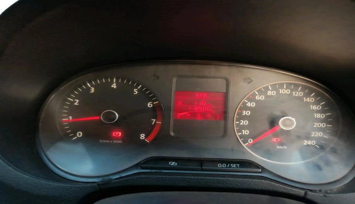 2013 Volkswagen Polo COMFORTLINE 1.2L PETROL, Petrol, Manual, 1,18,500 km, interior