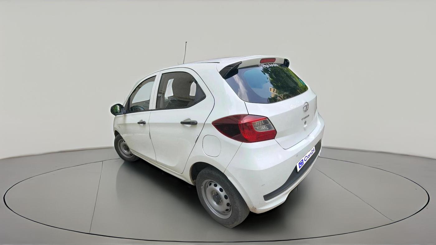 2022 Tata Tiago XM CNG, CNG, Manual, 71,127 km, exterior