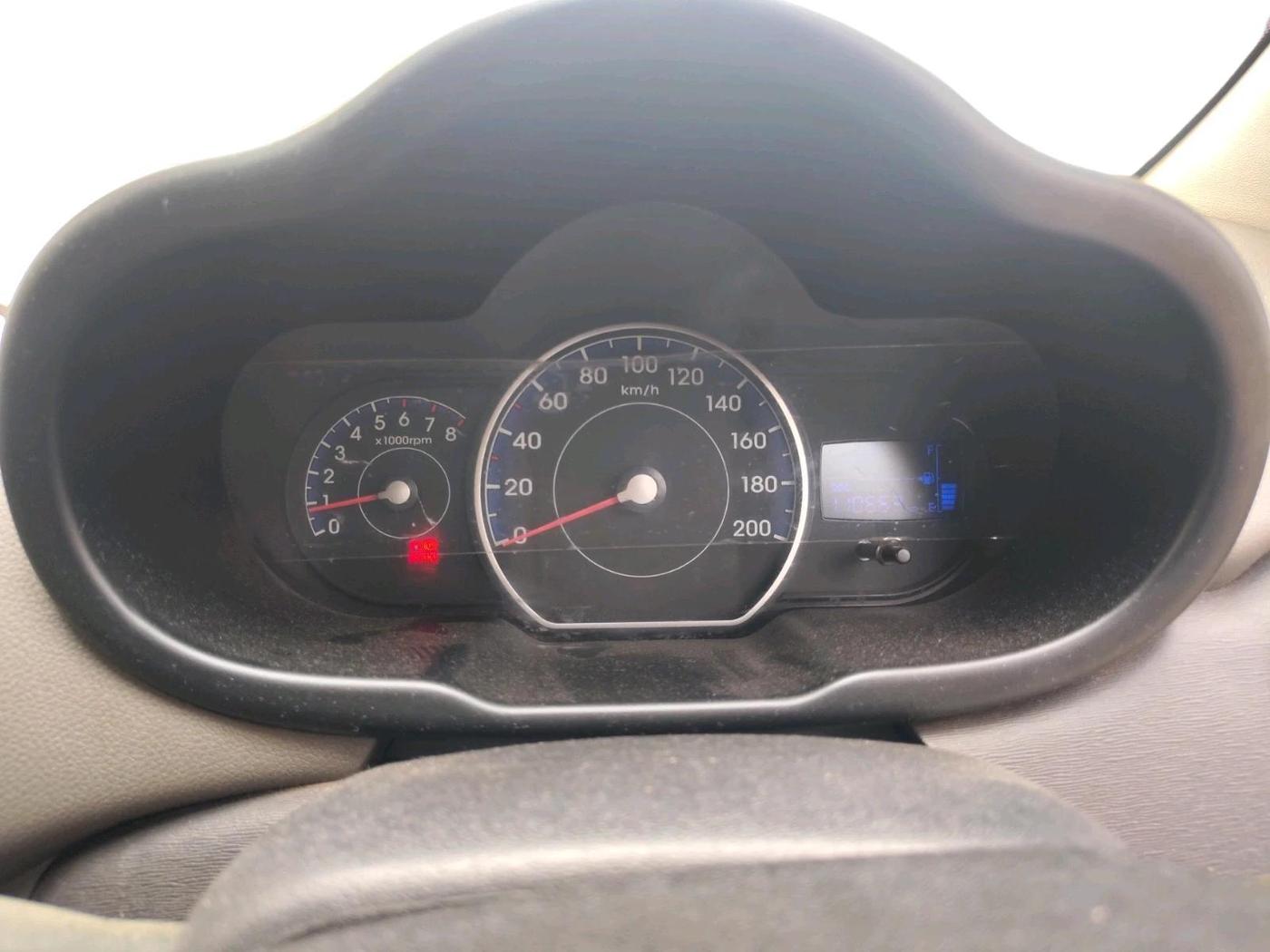 2015 Hyundai i10 MAGNA 1.1, Petrol, Manual, 1,10,663 km, interior