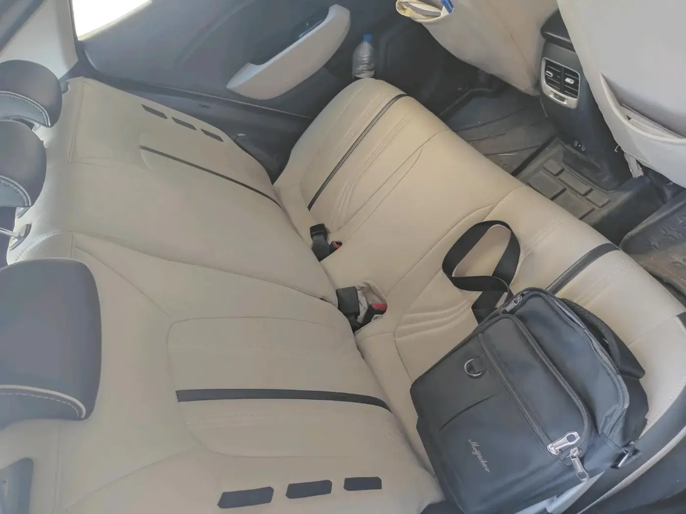 2023 Hyundai VENUE S (O) 1.0 Turbo Petrol DCT, Petrol, Automatic, 18,565 km, interior