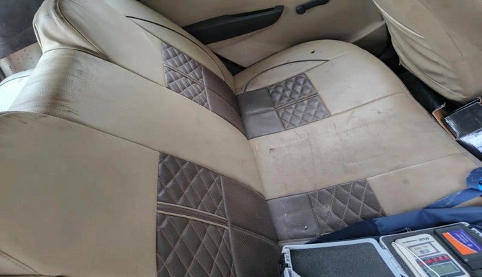 2013 Hyundai Eon ERA +, CNG, Manual, 1,53,293 km, interior