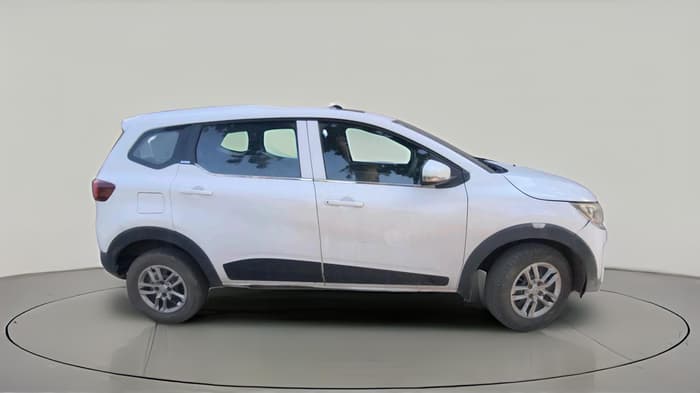 2019 Renault TRIBER RXL MT, Petrol, Manual, 1,33,612 km, exterior
