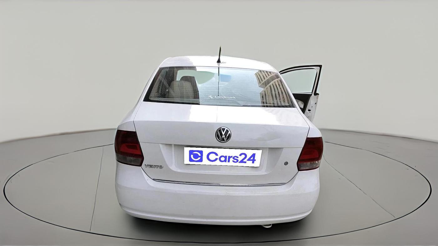 2011 Volkswagen Vento TRENDLINE 1.6, CNG, Manual, 1,42,729 km, exterior