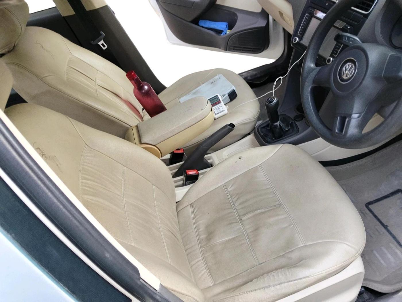 2011 Volkswagen Vento TRENDLINE 1.6, CNG, Manual, 1,42,729 km, interior