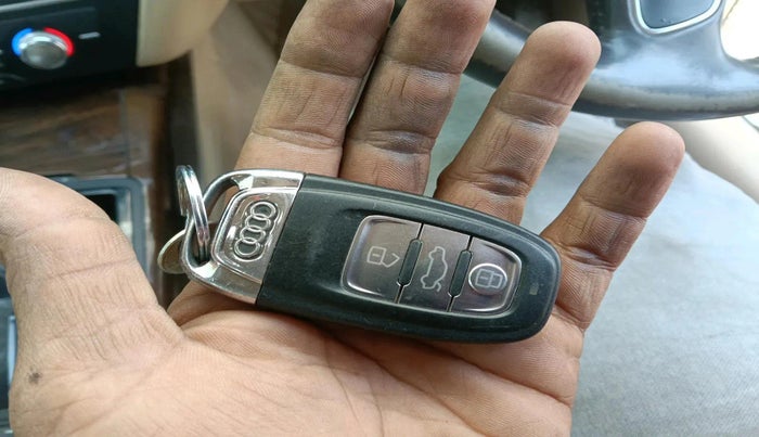 2012 Audi A6 2.0 TDI PREMIUM, Diesel, Automatic, 1,27,800 km, interior