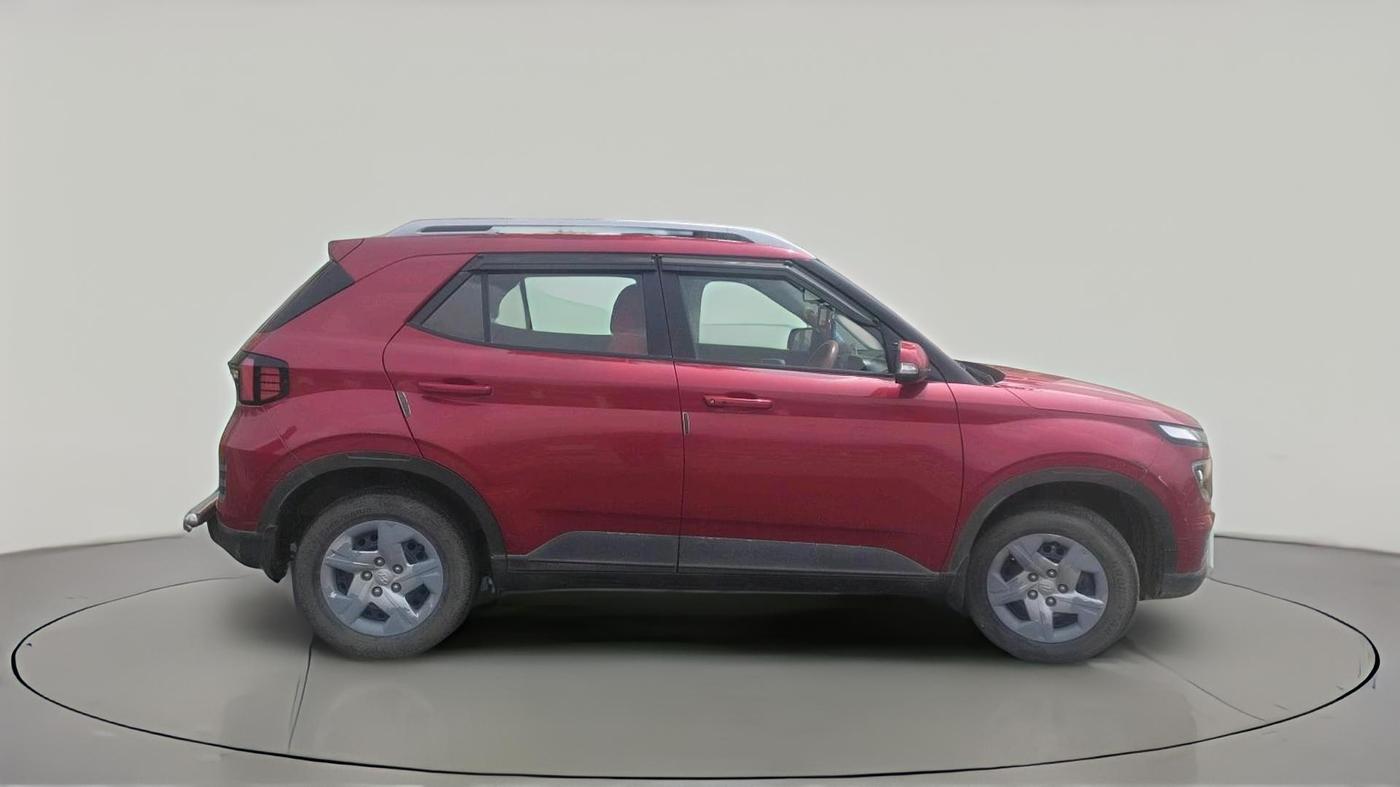 2022 Hyundai VENUE SX 1.2 PETROL, Petrol, Manual, 64,125 km, exterior