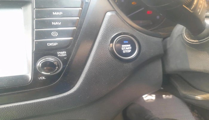 2017 Hyundai i20 Active 1.2 SX, Petrol, Manual, 70,989 km, interior