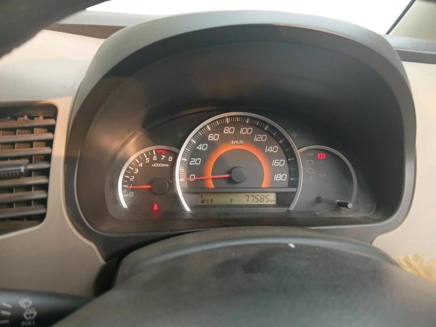 2016 Maruti Wagon R 1.0 VXI, Petrol, Manual, 77,585 km, interior