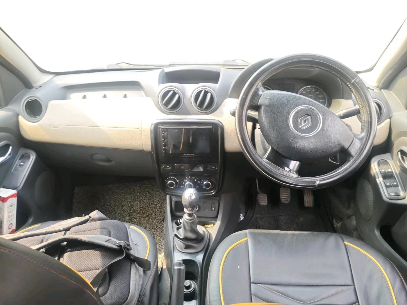 2013 Renault Duster 110 PS RXZ DIESEL, Diesel, Manual, 1,11,112 km, interior