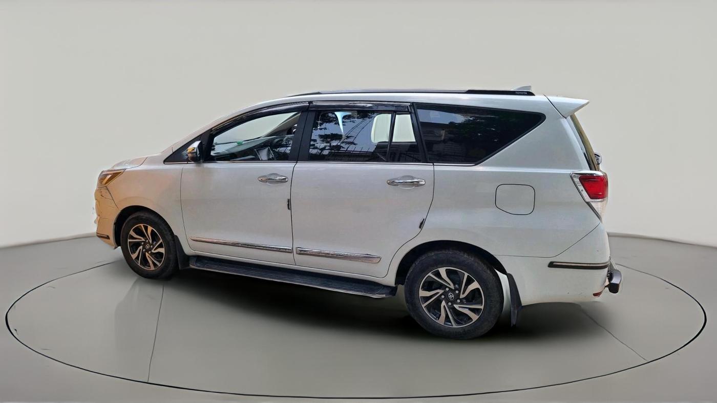 2025 Toyota Innova Crysta 2.4 VX 7STR, Diesel, Manual, 30,475 km, exterior