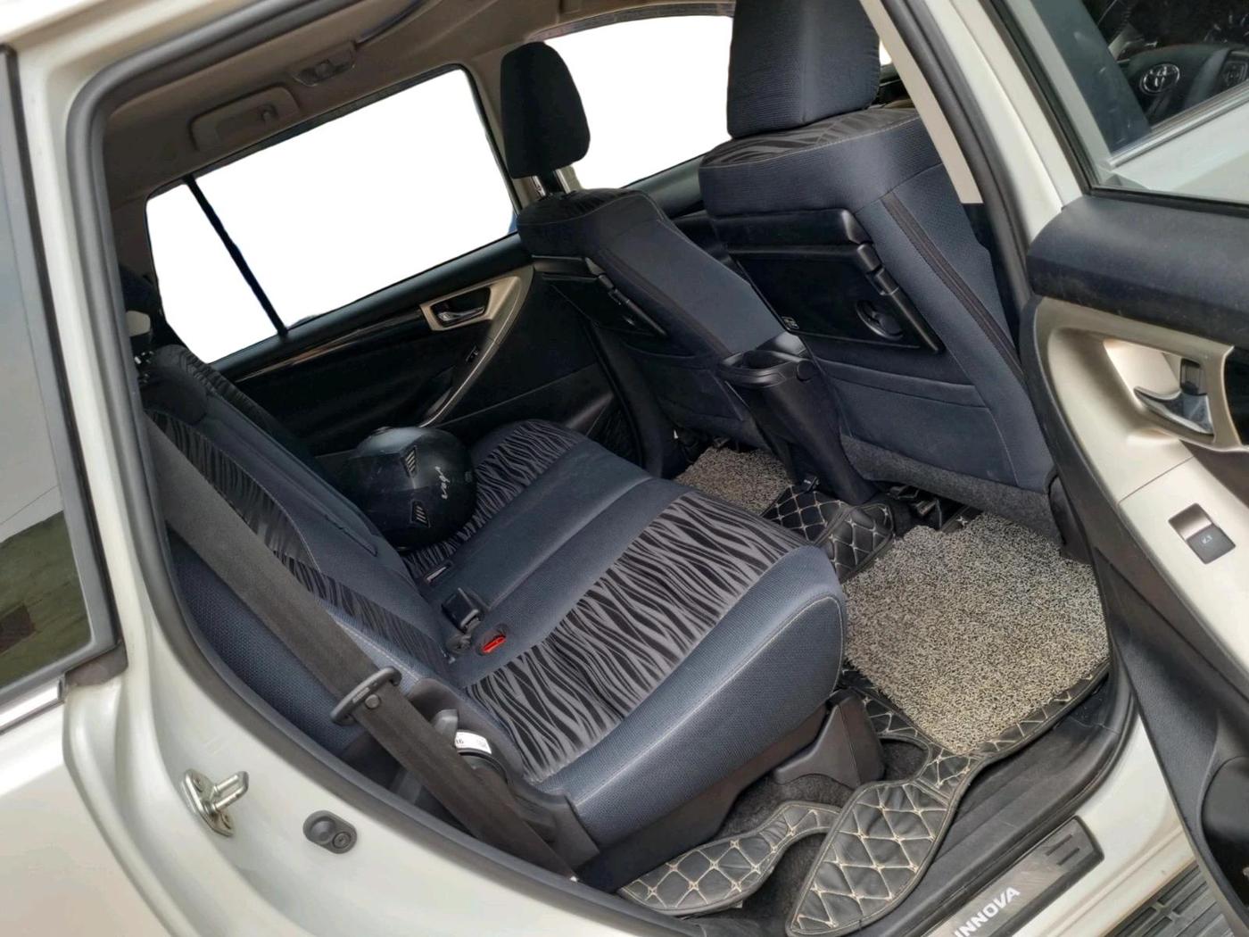 2025 Toyota Innova Crysta 2.4 VX 7STR, Diesel, Manual, 30,475 km, interior