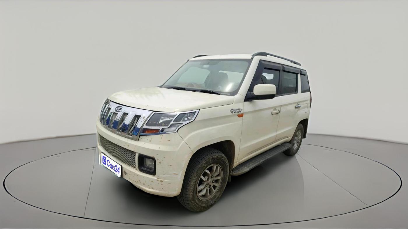 2015 Mahindra TUV300 T8, Diesel, Manual, 1,22,075 km, exterior