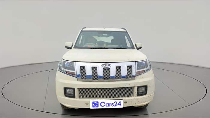 2015 Mahindra TUV300 T8, Diesel, Manual, 1,22,075 km, exterior