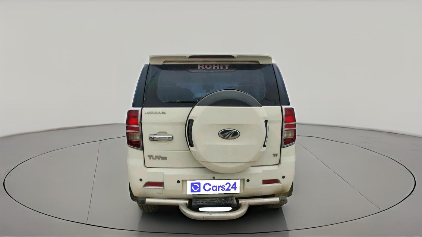 2015 Mahindra TUV300 T8, Diesel, Manual, 1,22,075 km, exterior