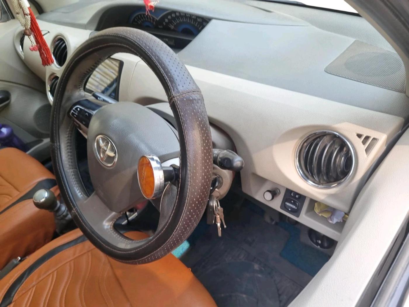 2016 Toyota Etios VX-D, Diesel, Manual, 1,58,982 km, interior