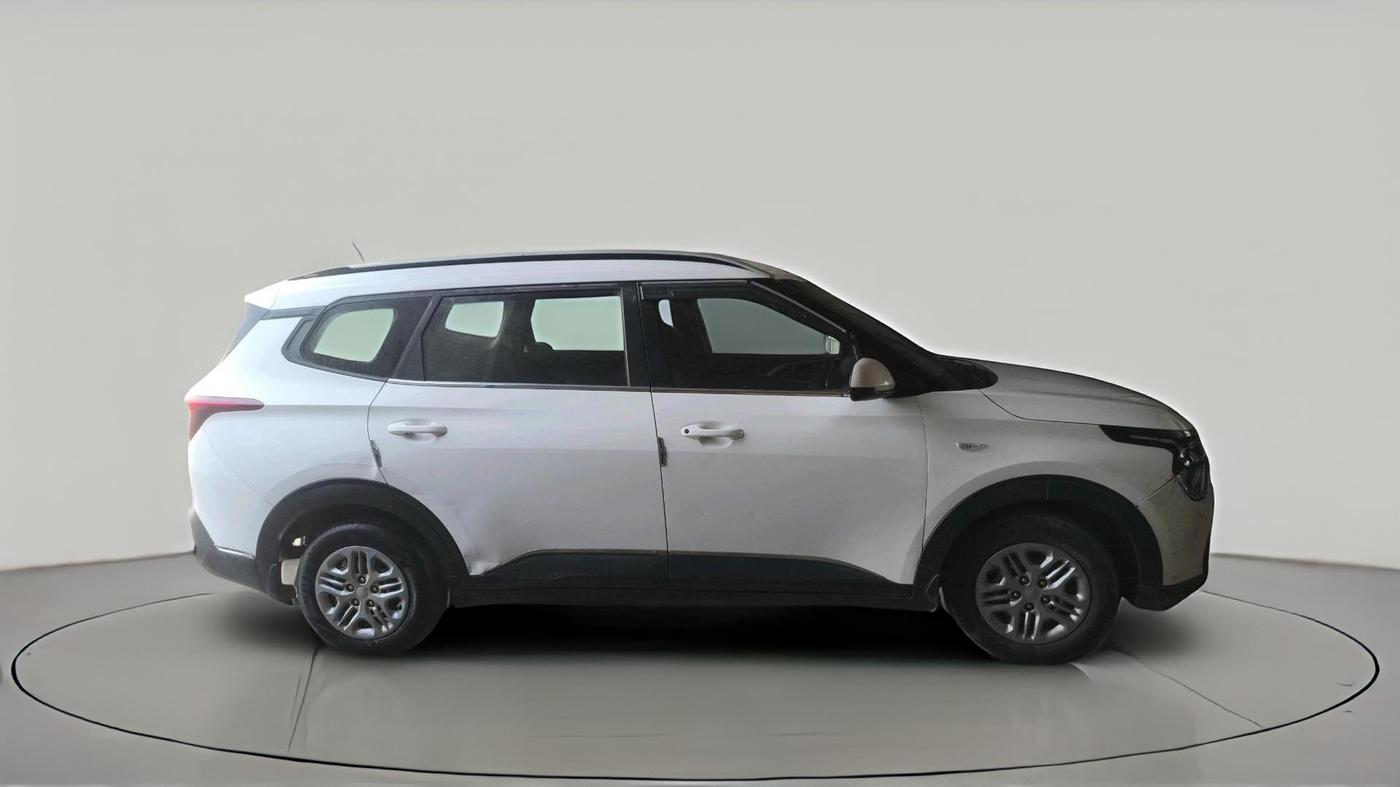 2023 KIA CARENS PREMIUM 1.5 PETROL 7 STR, Petrol, Manual, 72,500 km, exterior