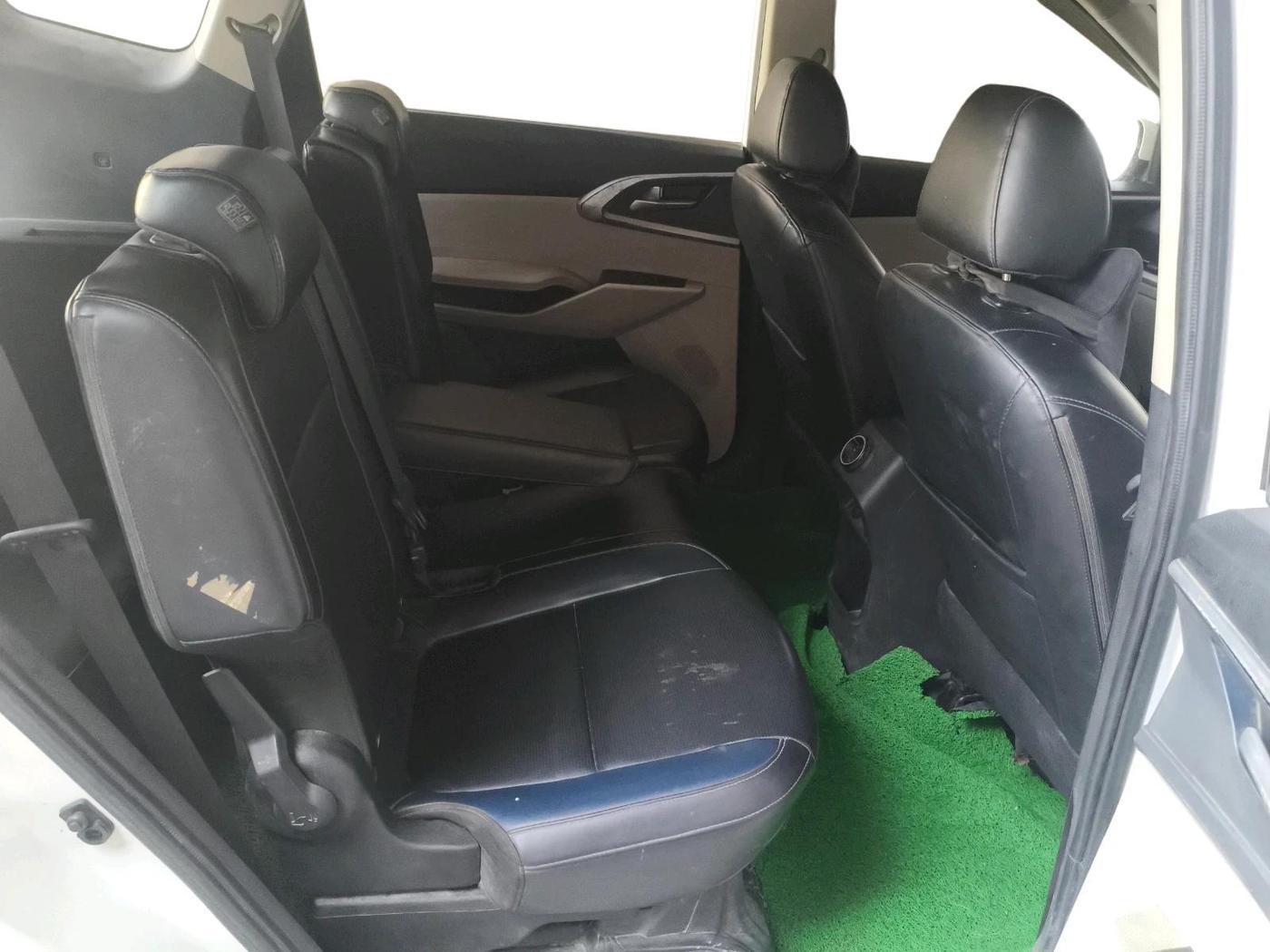 2023 KIA CARENS PREMIUM 1.5 PETROL 7 STR, Petrol, Manual, 72,500 km, interior
