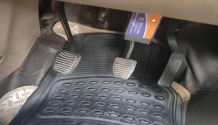 2014 Mahindra XUV500 W8, Diesel, Manual, 1,26,048 km, interior