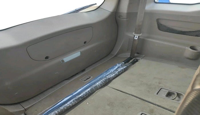 2014 Mahindra XUV500 W8, Diesel, Manual, 1,26,048 km, interior