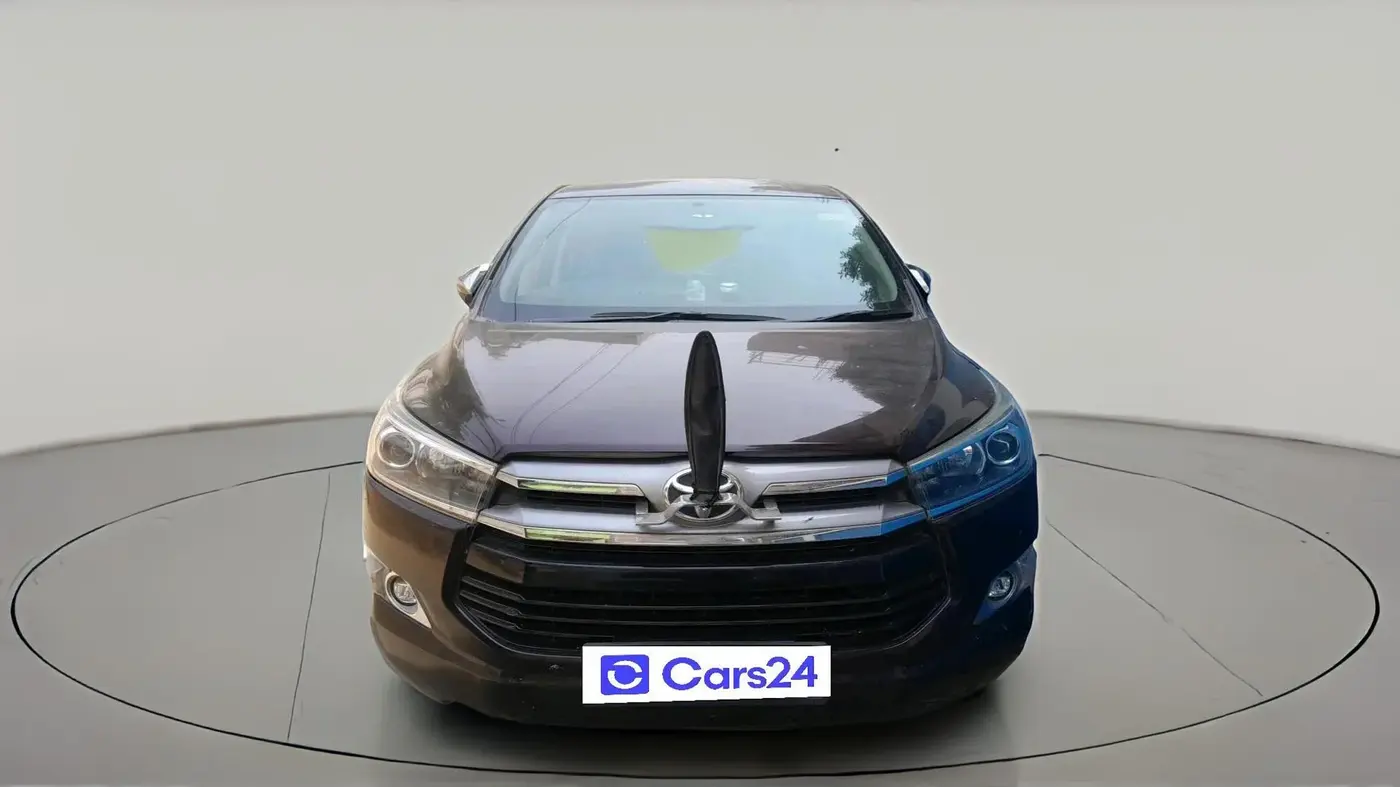 2020 Toyota Innova Crysta 2.4 ZX 7 STR, Diesel, Manual, 53,200 km, exterior
