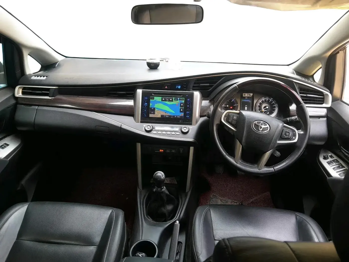 2020 Toyota Innova Crysta 2.4 ZX 7 STR, Diesel, Manual, 53,200 km, interior