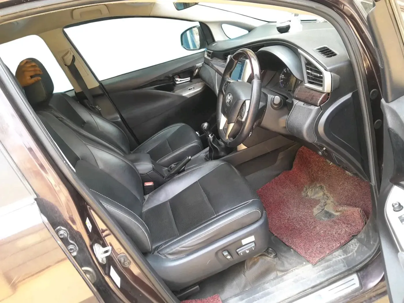 2020 Toyota Innova Crysta 2.4 ZX 7 STR, Diesel, Manual, 53,200 km, interior