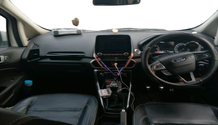 2019 Ford Ecosport TITANIUM + 1.5L DIESEL, Diesel, Manual, 1,05,390 km, interior