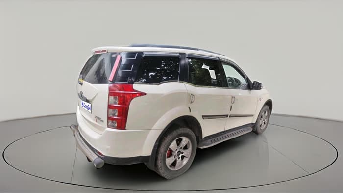 2013 Mahindra XUV500 W8 AWD, Diesel, Manual, 81,530 km, exterior