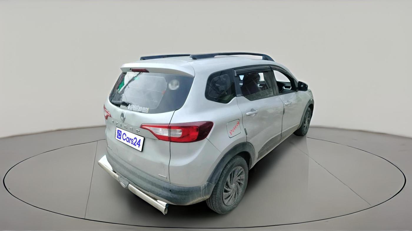 2020 Renault TRIBER RXZ, Petrol, Manual, 1,13,925 km, exterior