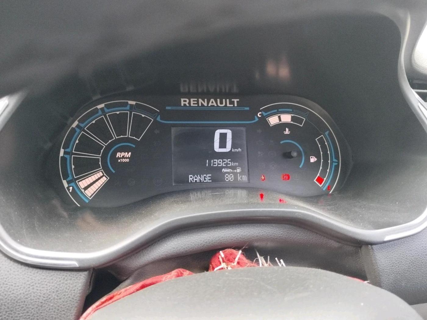 2020 Renault TRIBER RXZ, Petrol, Manual, 1,13,925 km, interior