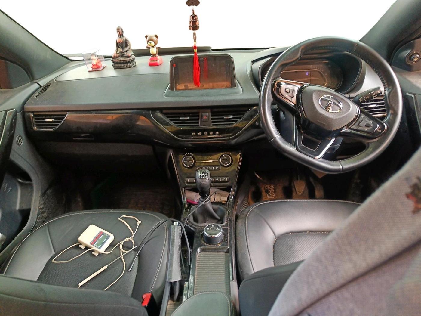 2022 Tata NEXON XZ PLUS (PREMIUM) DARK EDITION PETROL, Petrol, Manual, 1,03,140 km, interior