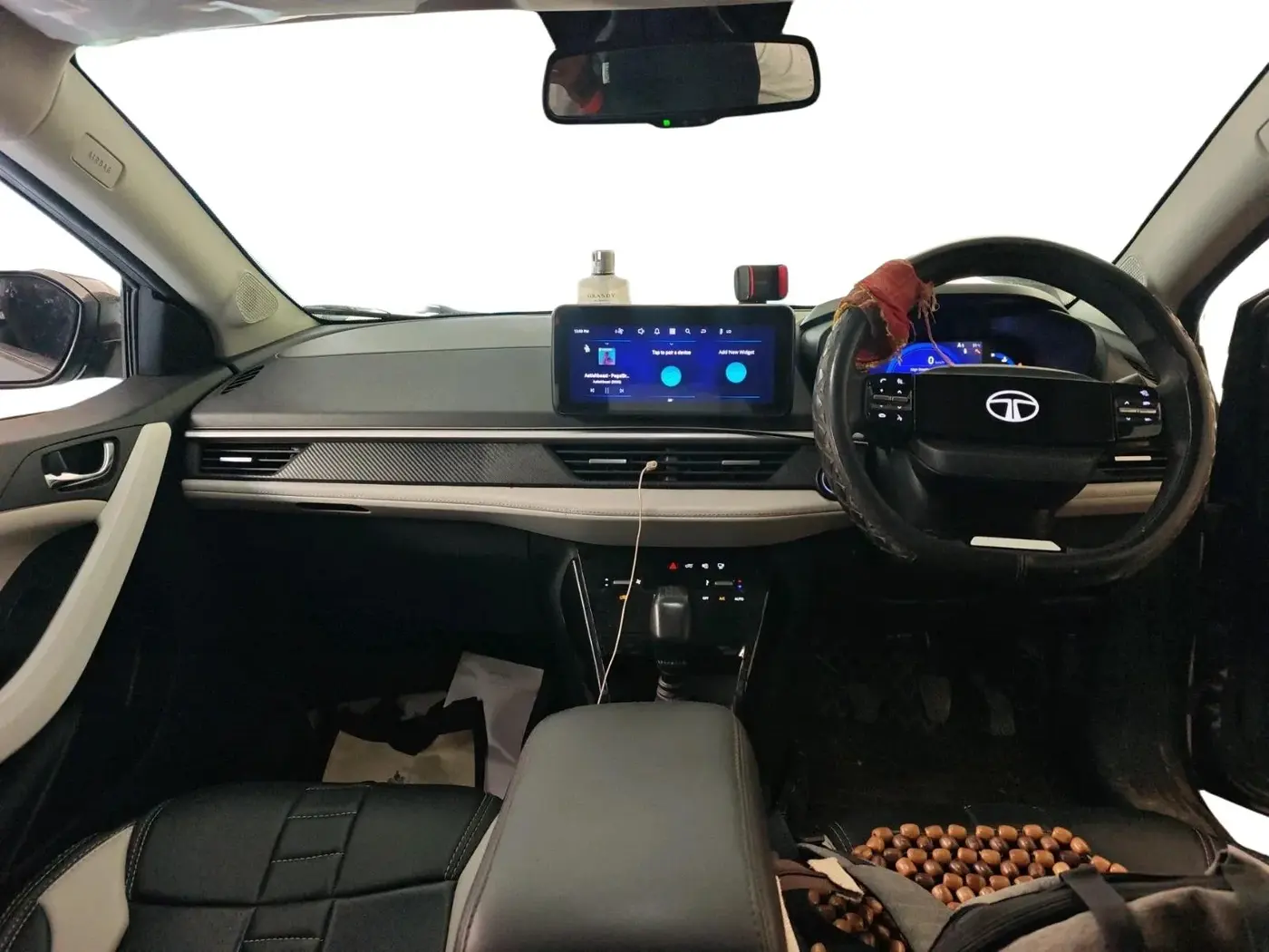 2024 Tata NEXON CREATIVE + 1.2 PETROL, Petrol, Manual, 5,602 km, interior