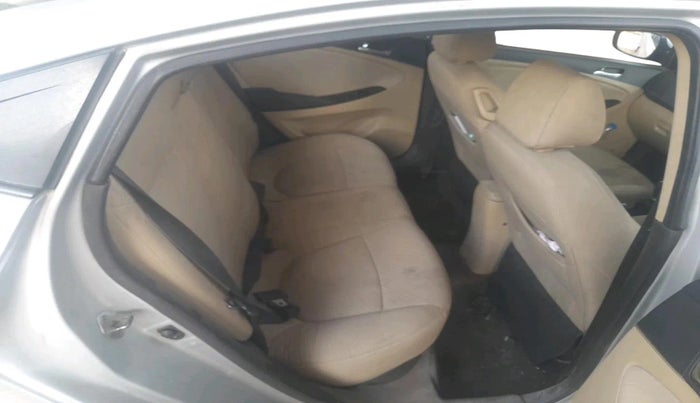 2016 Hyundai Verna 1.6 VTVT SX, CNG, Manual, 61,068 km, interior