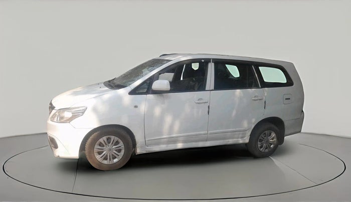 2013 Toyota Innova 2.5 GX 8 STR, Diesel, Manual, 97,759 km, exterior