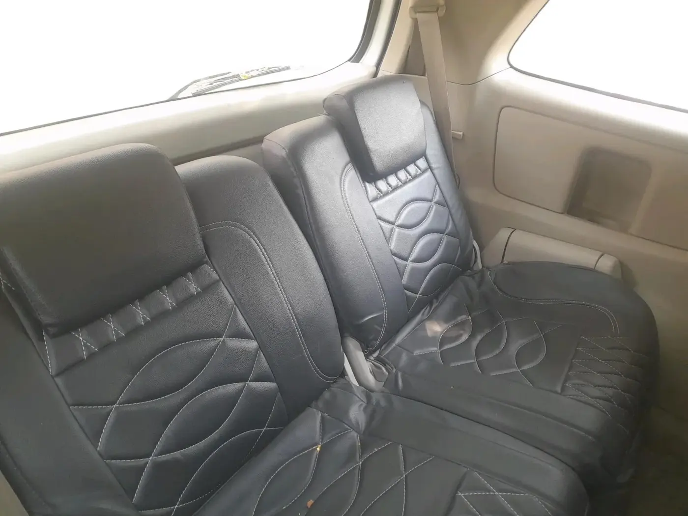2013 Toyota Innova 2.5 GX 8 STR, Diesel, Manual, 97,759 km, interior
