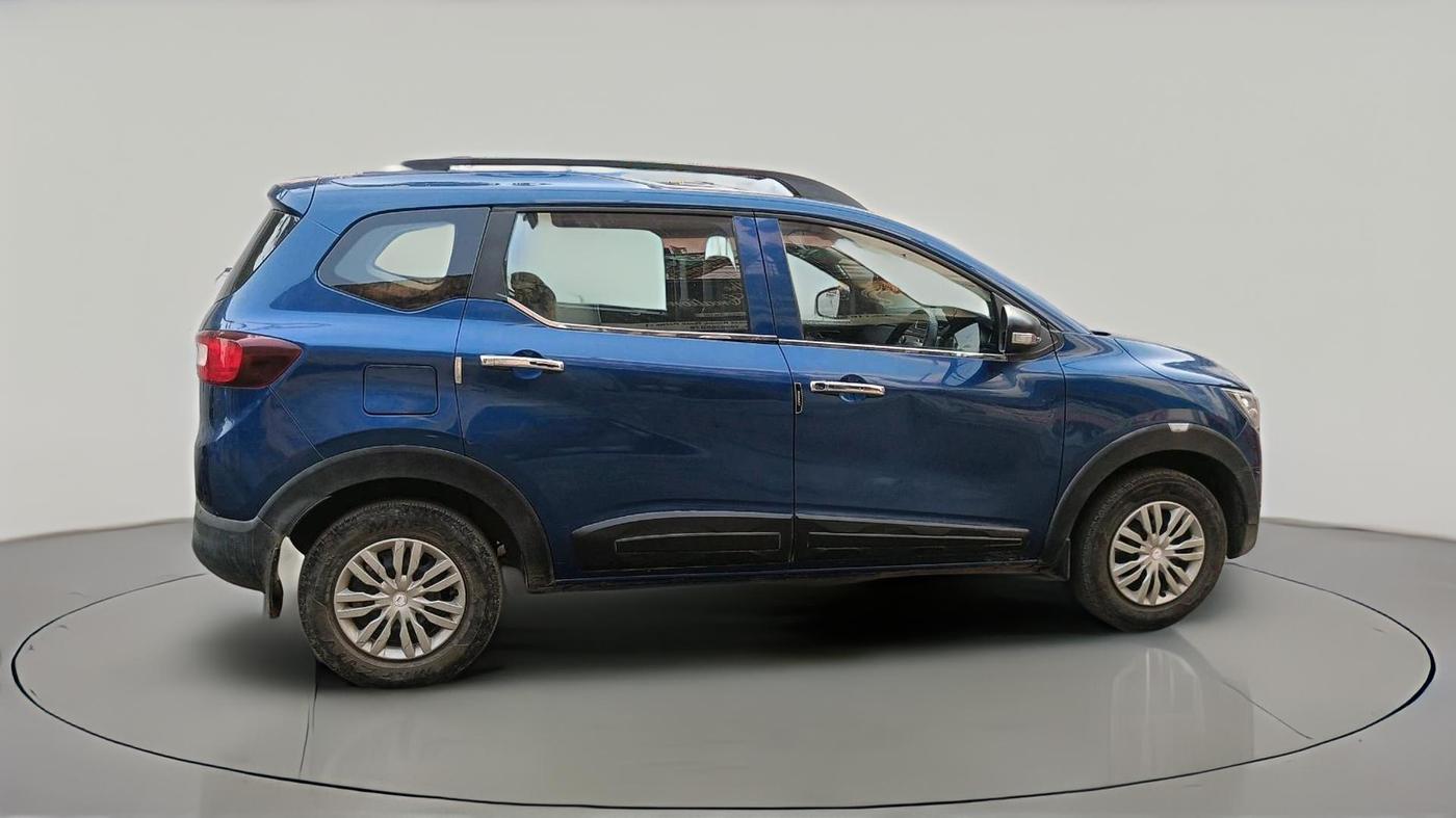 2022 Renault TRIBER RXL MT, Petrol, Manual, 44,427 km, exterior