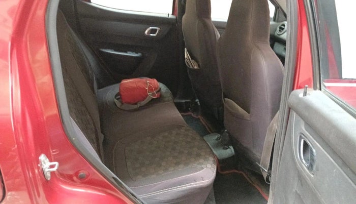 2019 Renault Kwid RXT 1.0 (O), Petrol, Manual, 86,382 km, interior