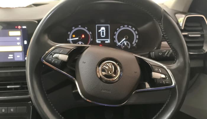 2022 Skoda KUSHAQ STYLE 1.0L TSI MT, Petrol, Manual, 17,992 km, interior
