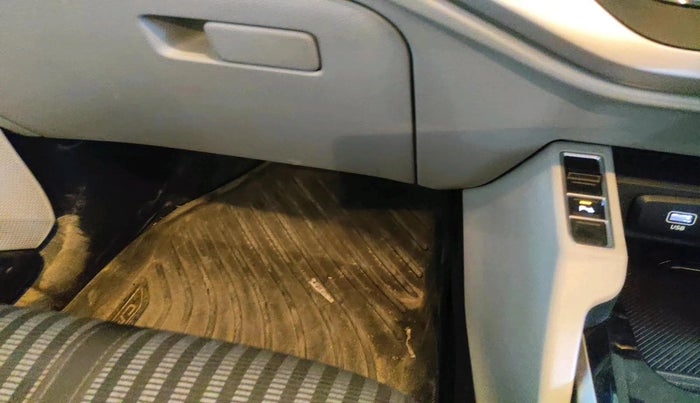 2022 KIA CARENS PRESTIGE PLUS 1.5 DIESEL 7 STR, Diesel, Manual, 9,474 km, interior