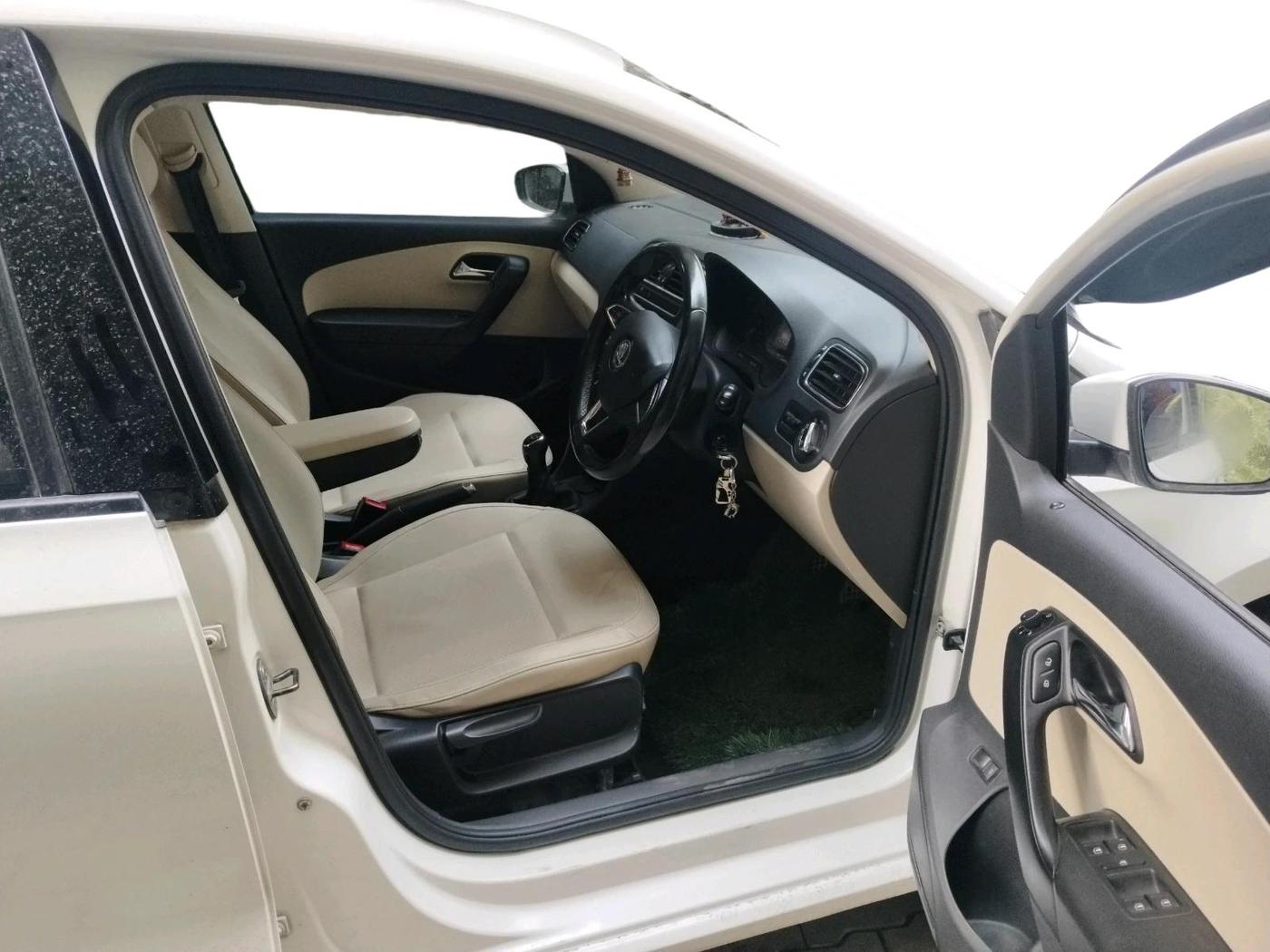 2018 Skoda Rapid STYLE 1.6 MPI, Petrol, Manual, 59,567 km, interior