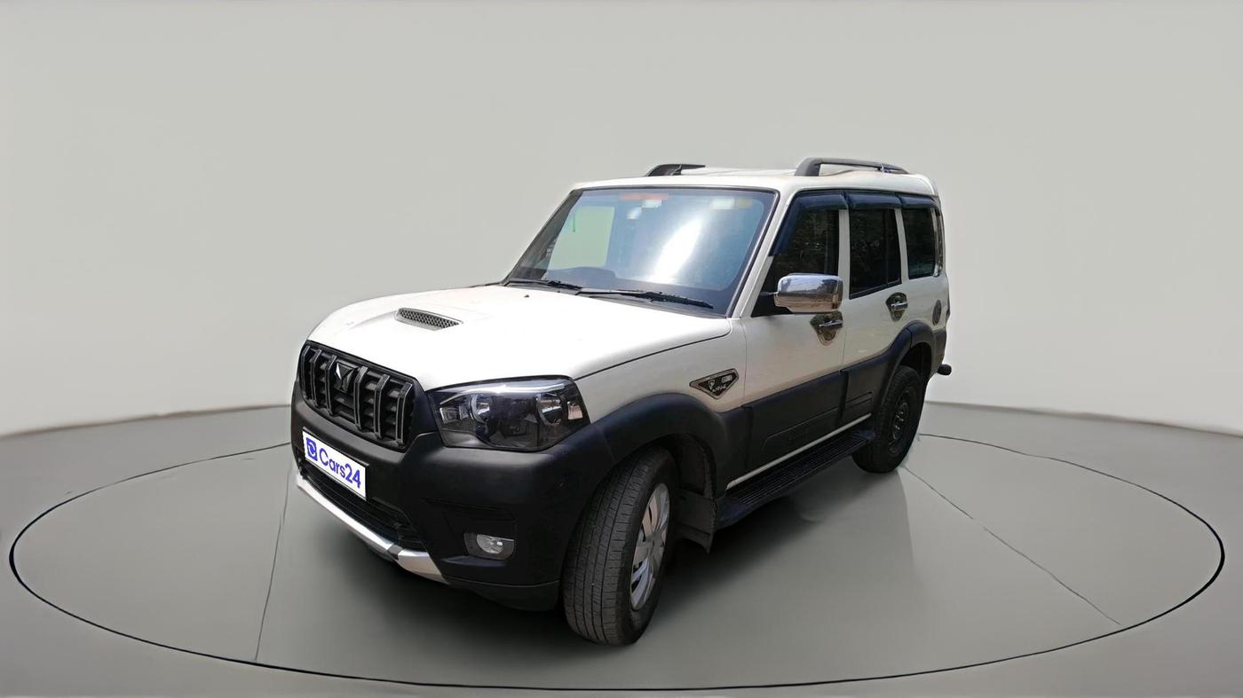 2025 Mahindra SCORPIO CLASSIC S 7STR, Diesel, Manual, 12,984 km, exterior