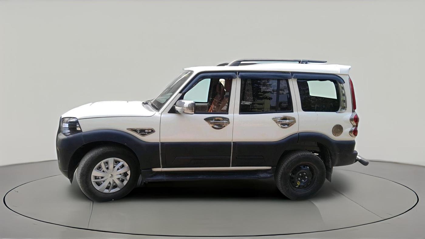 2025 Mahindra SCORPIO CLASSIC S 7STR, Diesel, Manual, 12,984 km, exterior