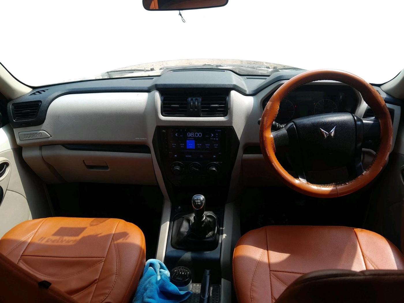 2025 Mahindra SCORPIO CLASSIC S 7STR, Diesel, Manual, 12,984 km, interior