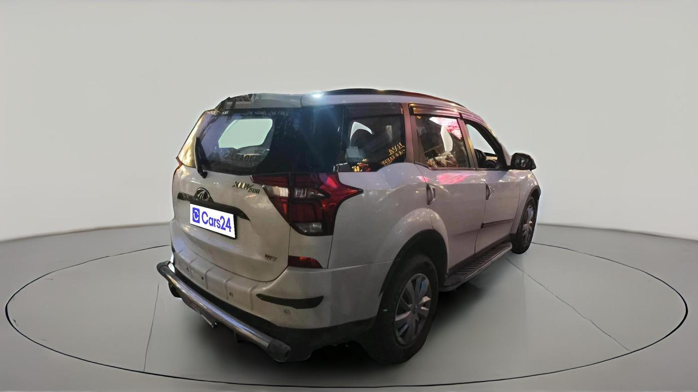 2019 Mahindra XUV500 W7, Diesel, Manual, 88,065 km, exterior
