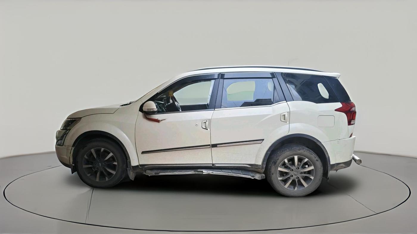 2018 Mahindra XUV500 W11, Diesel, Manual, 9,99,999 km, exterior