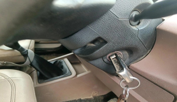 2020 Mahindra Bolero B6, Diesel, Manual, 1,04,223 km, interior