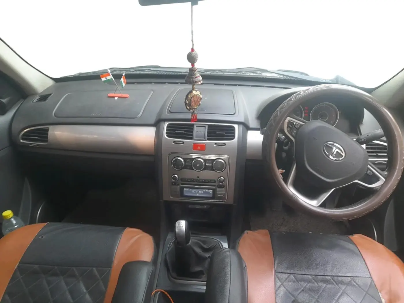 2018 Tata Safari Storme 2.2 VX 4X2, Diesel, Manual, 64,374 km, interior