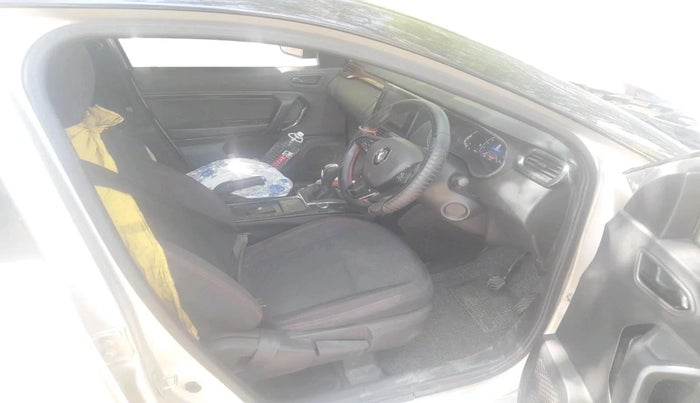 2022 Renault Kiger RXZ AMT, Petrol, Automatic, 34,937 km, interior