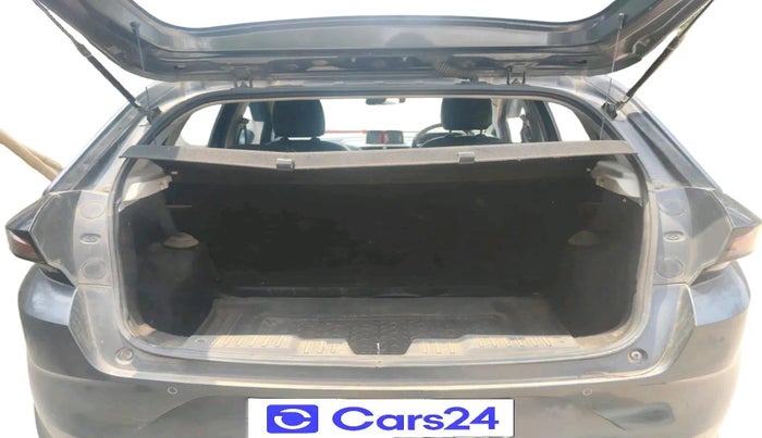 2020 Tata ALTROZ XT PETROL, Petrol, Manual, 69,936 km, exterior