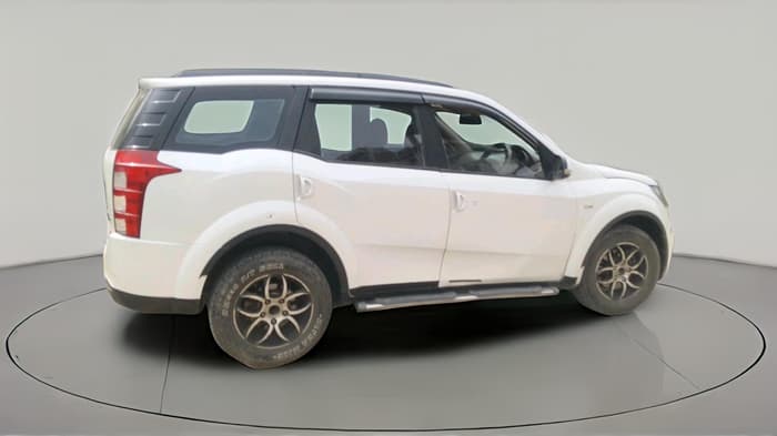 2013 Mahindra XUV500 W8, Diesel, Manual, 1,01,546 km, exterior
